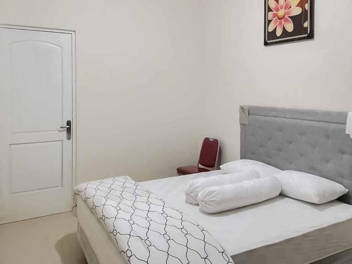 Wisma Talenta Mitra Reddoorz Jakarta Kültér fotó